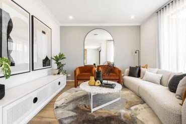 Seven Creeks Estate - Elmont 32 Living